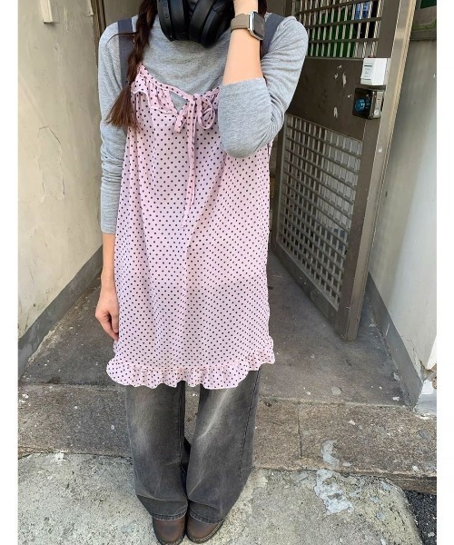 LADY LIKE(レディライク)の「ドット柄胸リボンシアーキャミワンピース(ワンピース・レディース・ピンク・M)」の2枚目の写真