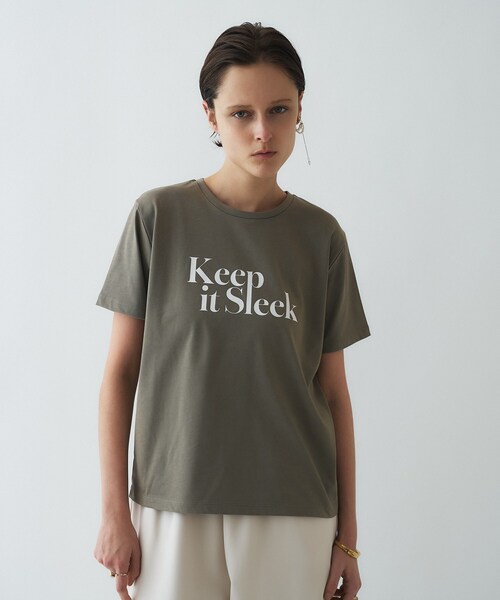 cloenc(クロエンス)の「ロゴプリントTシャツ|リサイクルポリエステル(Tシャツ/カットソー・レディース・サックスブルー系1/グレー系1/グレー系/サックスブルー系/ホワイト系2/ホワイト系1・02)」の4枚目の写真