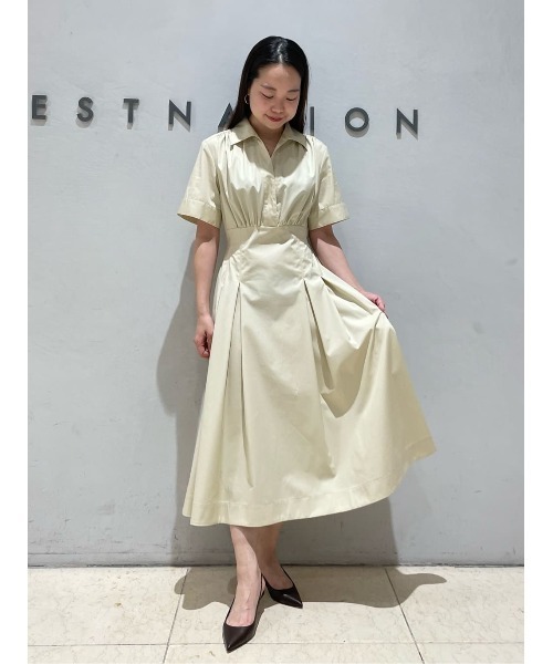 ESTNATION(エストネーション)の「ESTNATION / ギャザーシャツ フレアワンピース(ワンピース・レディース・ベージュ/ブラック・38/36)」の14枚目の写真