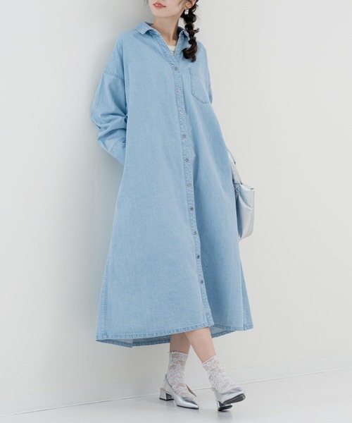 refinedworks(リファインドワークス)の「【refinedworks】爽やかな デニムロングワンピース(ワンピース・レディース・ブルー/ネイビー・FREE)」の1枚目の写真