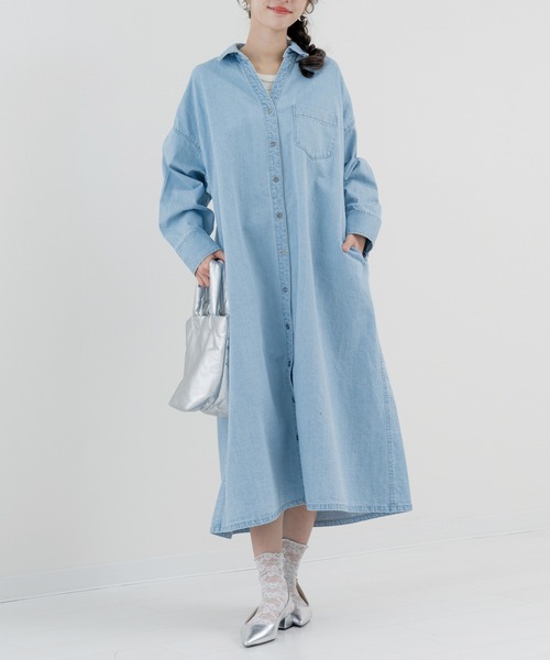 refinedworks(リファインドワークス)の「【refinedworks】爽やかな デニムロングワンピース(ワンピース・レディース・ブルー/ネイビー・FREE)」の4枚目の写真