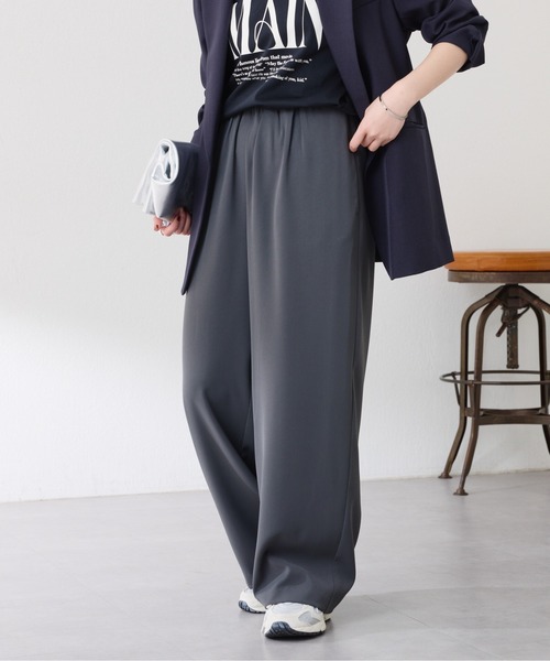 COLLAGE GALLARDAGALANTE（コラージュガリャルダガランテ）の「リラックスイージーパンツ/WEB限定（スラックス・レディース・ブラック/チャコールグレー・FREE）」の2枚目の写真