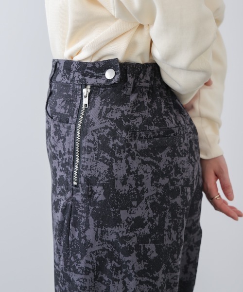 Bou Jeloud(ブージュルード)の「アソート柄ジップパンツ(その他パンツ・レディース・ブラック系その他/ライトカーキ・FREE)」の12枚目の写真