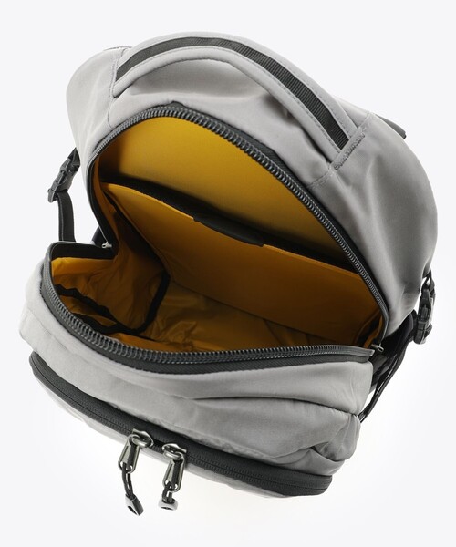 Columbia（コロンビア）の「撥水 新生活 30L リュック ／Columbia ペッパーロック30L バックパック 大容量 PC収納（15インチ対応）／コロンビア（バックパック/リュック・レディース・グレー/ブラック/ブラック×ブラック/パープル/グリーン・ONE SIZE）」の22枚目の写真