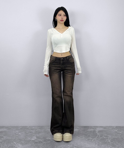 FOLLOWIN(フォロウィン)の「ニュアンスラインフレアデニム(デニムパンツ・レディース・ブラウン・SMALL/MEDIUM/LARGE)」の3枚目の写真