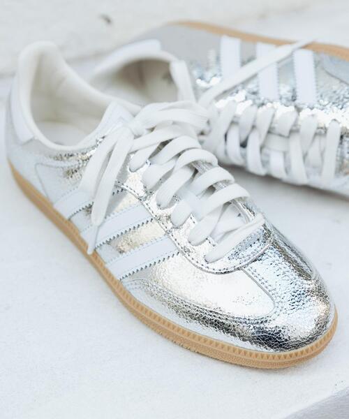 adidas(アディダス)の「adidas SAMBA OG W(スニーカー・レディース・シルバー・25/23.5/23/24/24.5)」の2枚目の写真