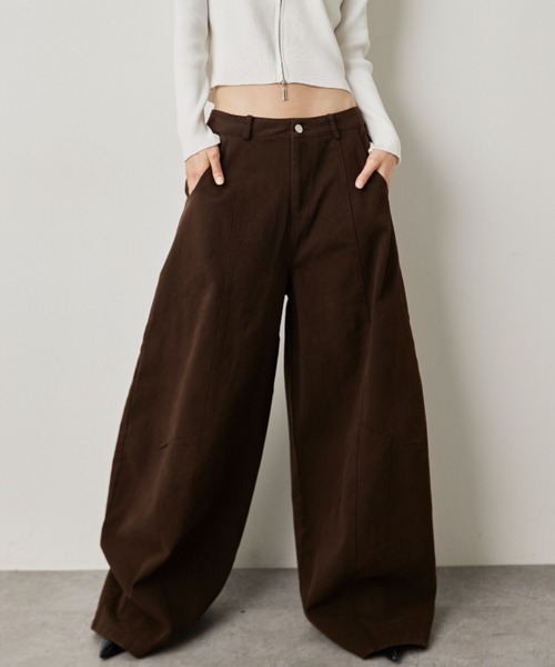 HANNE（アン）の「カーブシルエットパンツ（その他パンツ・レディース・ブラック/ブラウン・S/M）」の2枚目の写真