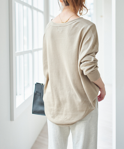 Spick & Span(スピックアンドスパン)の「《新色有り / 追加》コットンバルキーヤーンルーズVネックプルオーバー(ニット/セーター・レディース・ベージュ/グリーン/ホワイト・FREE)」の17枚目の写真