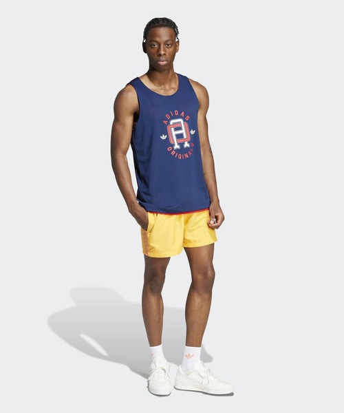 adidas（アディダス）の「アディカラー スリーストライプス 5インチ スイムショーツ / アディダス adidas（水着・メンズ・ブラック/ゴールド・LARGE/MEDIUM/X-LARGE）」の4枚目の写真