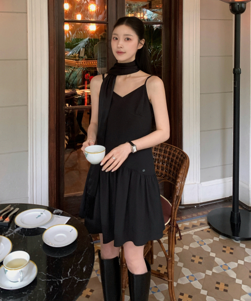 ルル シャーリング スリーブレス ドレス_ブラック