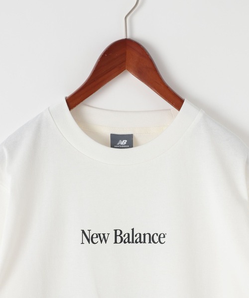 NEW BALANCE(ニューバランス)の「【New Balance(ニューバランス)】NコラージュTシャツ(Tシャツ/カットソー・レディース・オフホワイト/ブラック・MEDIUM/LARGE)」の5枚目の写真