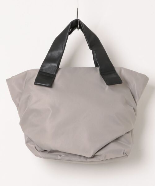 zucchero filato(ズッケロフィラート)の「リサイロン×レザー バッグ 軽量 撥水 耐久性 サスティナブル 11107(ハンドバッグ・レディース・ブラック/カーキ/グレー・FREE)」の1枚目の写真