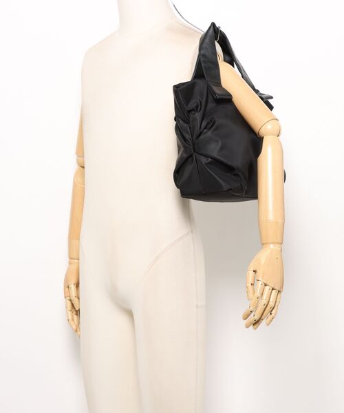 zucchero filato(ズッケロフィラート)の「リサイロン×レザー バッグ 軽量 撥水 耐久性 サスティナブル 11107(ハンドバッグ・レディース・ブラック/カーキ/グレー・FREE)」の10枚目の写真