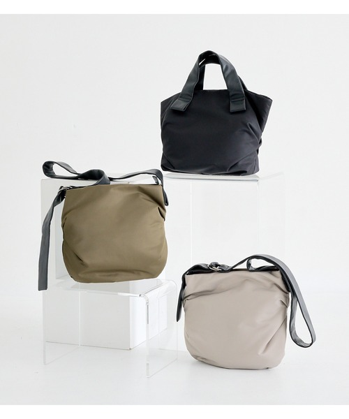 zucchero filato(ズッケロフィラート)の「リサイロン×レザー バッグ 軽量 撥水 耐久性 サスティナブル 11107(ハンドバッグ・レディース・ブラック/カーキ/グレー・FREE)」の4枚目の写真