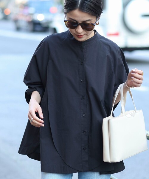 MAQWEL(マクウェル)の「【MAQWEL/マクウェル】ウォッシャブルバンドカラーラグランシャツ(シャツ/ブラウス・レディース・ブラック/サックスブルー/オフホワイト・FREE)」の6枚目の写真