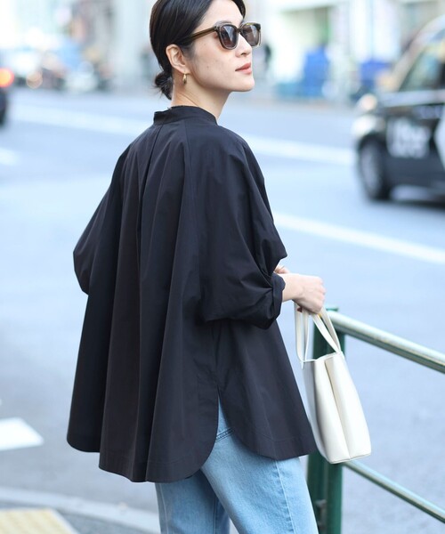 MAQWEL(マクウェル)の「【MAQWEL/マクウェル】ウォッシャブルバンドカラーラグランシャツ(シャツ/ブラウス・レディース・ブラック/サックスブルー/オフホワイト・FREE)」の7枚目の写真