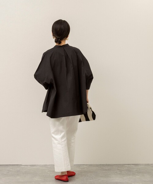 MAQWEL(マクウェル)の「【MAQWEL/マクウェル】ウォッシャブルバンドカラーラグランシャツ(シャツ/ブラウス・レディース・ブラック/サックスブルー/オフホワイト・FREE)」の15枚目の写真