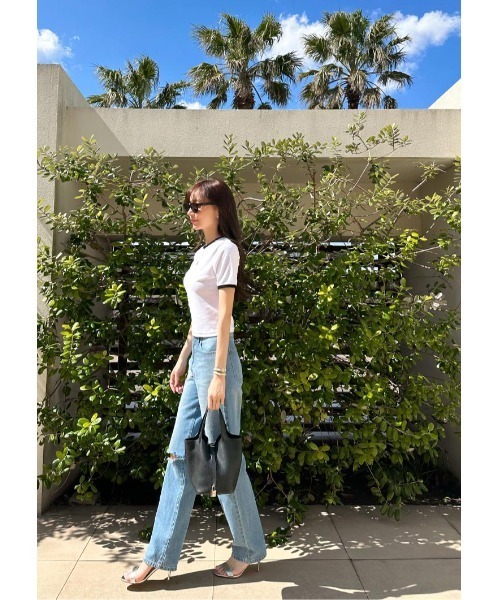 LUDICRUM(ルーディクルム)の「LD Embroidery pile Tshirt(Tシャツ/カットソー・レディース・ホワイト×ブラック/ブラック×ホワイト/ブルー系・FREE)」の6枚目の写真