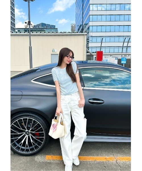 LUDICRUM(ルーディクルム)の「LD Embroidery pile Tshirt(Tシャツ/カットソー・レディース・ホワイト×ブラック/ブラック×ホワイト/ブルー系・FREE)」の11枚目の写真