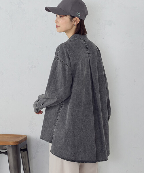 COMME CA ISM(コムサイズム)の「ビッグダンガリーシャツ(シャツ/ブラウス・レディース・グレー系その他/ブルー系その他・FREE)」の14枚目の写真