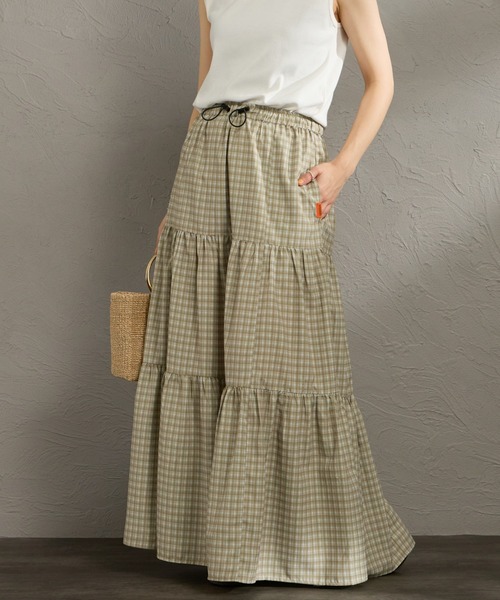 UNIVERSAL OVERALL（ユニバーサルオーバーオール）の「［UNIVERSAL OVERALL/ユニバーサルオーバーオール］別注 チェック柄プリント ティアードマキシ丈スカート（スカート・レディース・グリーン/ベージュ/ブラック/ブルー・F）」の20枚目の写真