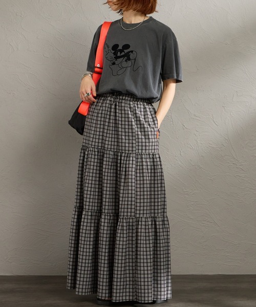 UNIVERSAL OVERALL（ユニバーサルオーバーオール）の「［UNIVERSAL OVERALL/ユニバーサルオーバーオール］別注 チェック柄プリント ティアードマキシ丈スカート（スカート・レディース・グリーン/ベージュ/ブラック/ブルー・F）」の14枚目の写真