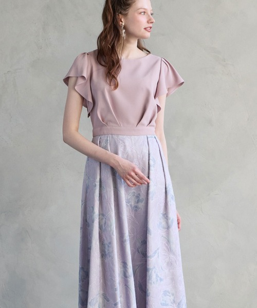 AIMER(エメ)の「ジョーゼットプリントモール刺繍フレアパーティードレス 結婚式 お呼ばれ ドレス 20代 30代(ドレス・レディース・イエロー/ラベンダー/ブルーグレー・MEDIUM)」の2枚目の写真