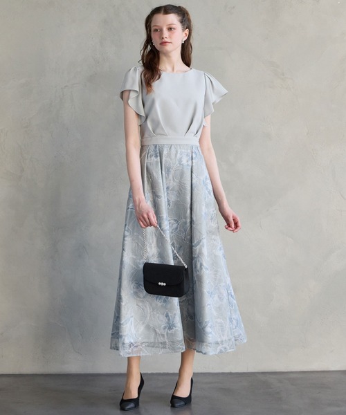 AIMER(エメ)の「ジョーゼットプリントモール刺繍フレアパーティードレス 結婚式 お呼ばれ ドレス 20代 30代(ドレス・レディース・イエロー/ラベンダー/ブルーグレー・MEDIUM)」の1枚目の写真