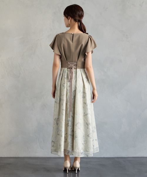 AIMER(エメ)の「ジョーゼットプリントモール刺繍フレアパーティードレス 結婚式 お呼ばれ ドレス 20代 30代(ドレス・レディース・イエロー/ラベンダー/ブルーグレー・MEDIUM)」の14枚目の写真