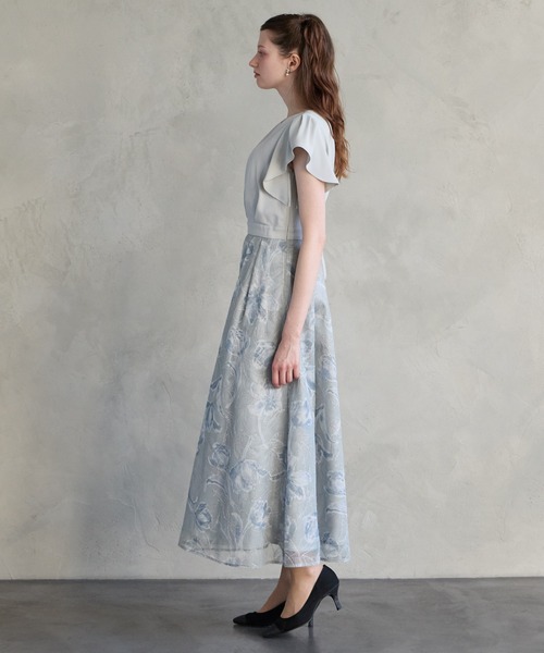 AIMER(エメ)の「ジョーゼットプリントモール刺繍フレアパーティードレス 結婚式 お呼ばれ ドレス 20代 30代(ドレス・レディース・イエロー/ラベンダー/ブルーグレー・MEDIUM)」の7枚目の写真
