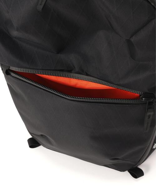 Aer(エアー)の「Aer(エアー)City Pack Pro2 20L X-Pac AER-29063(バックパック/リュック・メンズ・ブラック・F)」の5枚目の写真
