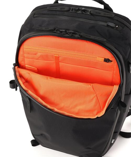 Aer(エアー)の「Aer(エアー)City Pack Pro2 20L X-Pac AER-29063(バックパック/リュック・メンズ・ブラック・F)」の7枚目の写真