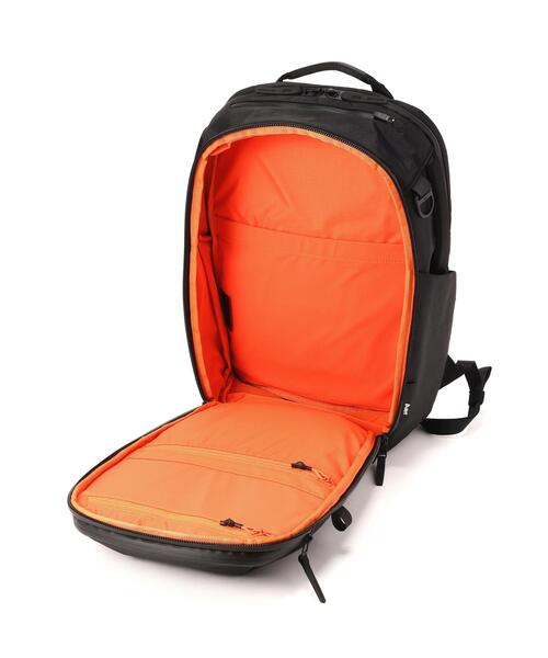 Aer(エアー)の「Aer(エアー)City Pack Pro2 20L X-Pac AER-29063(バックパック/リュック・メンズ・ブラック・F)」の9枚目の写真