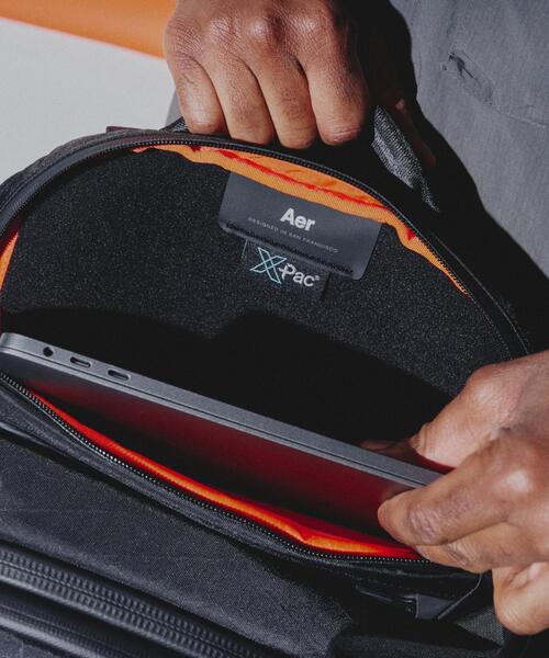 Aer(エアー)の「Aer(エアー)City Pack Pro2 20L X-Pac AER-29063(バックパック/リュック・メンズ・ブラック・F)」の14枚目の写真