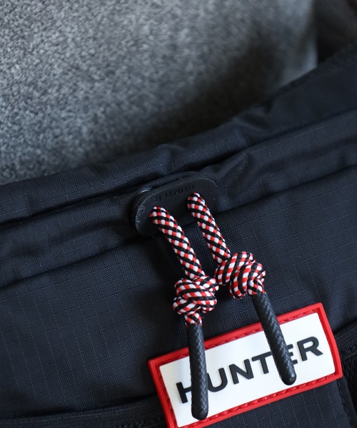 HUNTER（ハンター）の「HUNTER トラベル クロスボディ（ボディバッグ/ウエストポーチ・レディース・ブラック/ブラック×グレー/ホワイト系/オフホワイト・FREE）」の7枚目の写真