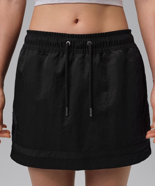 JORDAN BRAND（ジョーダンブランド）の「JORDAN BRAND AS WMNS J FLT CLB MINI SKORT / ジョーダン ブランド ウィメンズ ジョーダン FLT CLB ミニ スコート / NIKE【SP】（スカート・レディース・ブラック・6/4/2）」の4枚目の写真