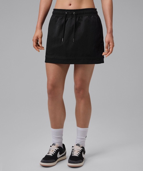 JORDAN BRAND（ジョーダンブランド）の「JORDAN BRAND AS WMNS J FLT CLB MINI SKORT / ジョーダン ブランド ウィメンズ ジョーダン FLT CLB ミニ スコート / NIKE【SP】（スカート・レディース・ブラック・6/4/2）」の2枚目の写真