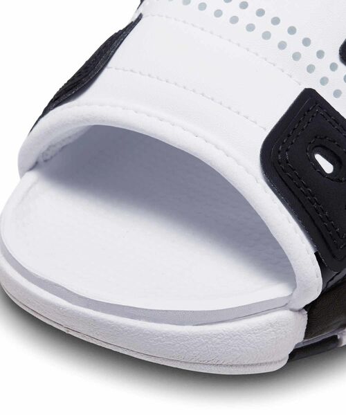 NIKE(ナイキ)の「ナイキ エア モア アップテンポ メンズスライド / Nike Air More Uptempo Men's Slides FB7818-100 White(サンダル・メンズ・ホワイト・30/25/24/29/28/27/26)」の7枚目の写真