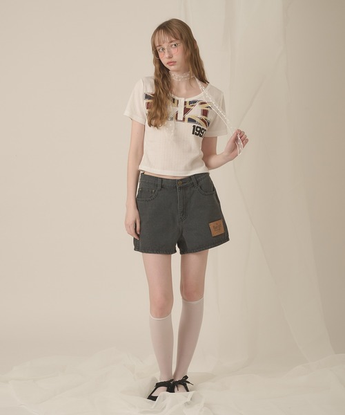 hazyl(ヘイジル)の「hazy patch short pants / ヘイジーパッチショートパンツ(その他パンツ・レディース・ブラック/ベージュ・MEDIUM/SMALL)」の13枚目の写真