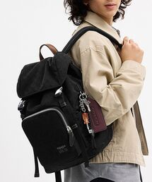 COACH | ローガン バックパック・シグネチャー ナイロン・チャーム(バックパック/リュック)