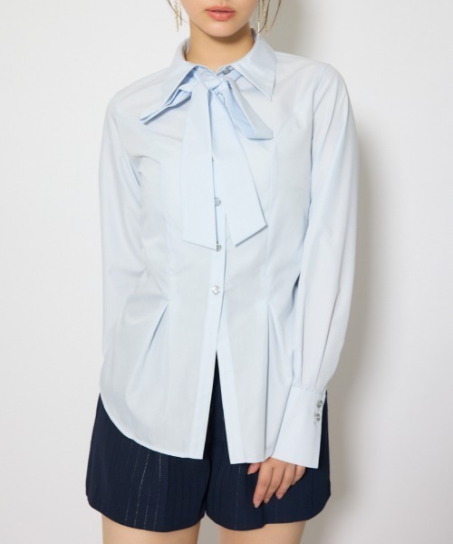 rienda(リエンダ)の「ウエストシェイプボウタイシャツ 春服 夏服(シャツ/ブラウス・レディース・ライトブルー/ブラック系その他/ホワイト系その他・FREE)」の1枚目の写真