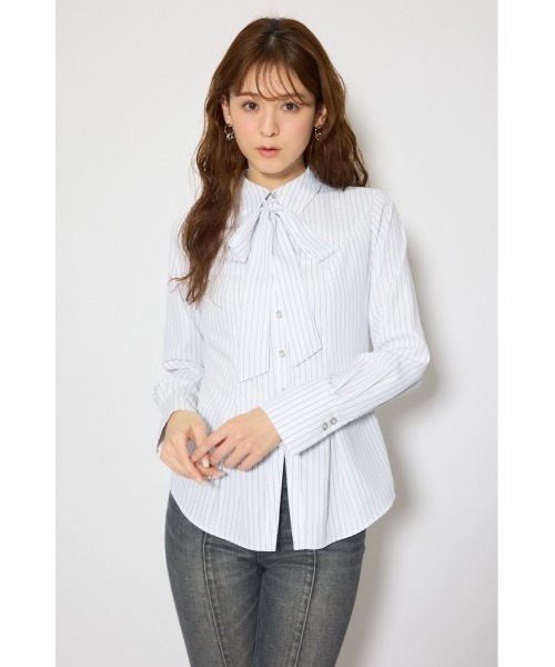 rienda(リエンダ)の「ウエストシェイプボウタイシャツ 春服 夏服(シャツ/ブラウス・レディース・ライトブルー/ブラック系その他/ホワイト系その他・FREE)」の4枚目の写真