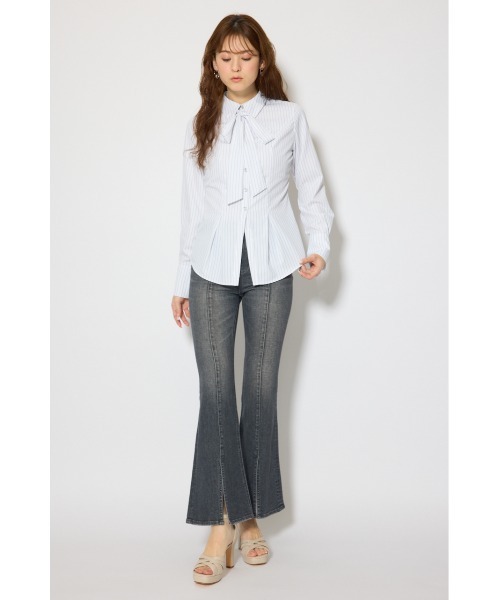 rienda(リエンダ)の「ウエストシェイプボウタイシャツ 春服 夏服(シャツ/ブラウス・レディース・ライトブルー/ブラック系その他/ホワイト系その他・FREE)」の5枚目の写真