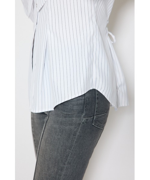 rienda(リエンダ)の「ウエストシェイプボウタイシャツ 春服 夏服(シャツ/ブラウス・レディース・ライトブルー/ブラック系その他/ホワイト系その他・FREE)」の16枚目の写真