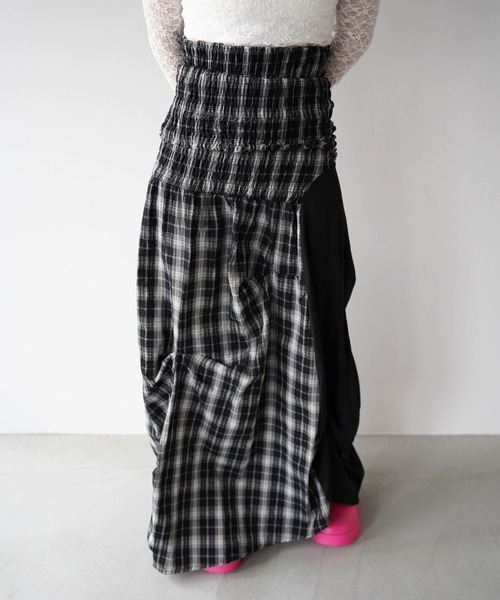 SANSeLF（サンセルフ）の「【SANSeLF】2WAYシャーリングチェックワンピース saw26s047（ワンピース・レディース・ブラック・FREE）」の9枚目の写真