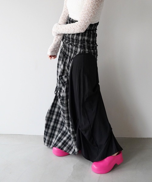 SANSeLF（サンセルフ）の「【SANSeLF】2WAYシャーリングチェックワンピース saw26s047（ワンピース・レディース・ブラック・FREE）」の10枚目の写真