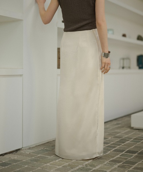 LAULEN(ローレン)の「deep side slit satin long skirt /サイドスリットサテンロングスカート(スカート・レディース・ブラウン/アイボリー/ブラック・FREE)」の13枚目の写真