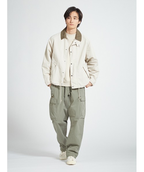 Barbour(バブアー)の「【Barbour】transport nylon casual jacket(ナイロンジャケット・メンズ・ライトベージュ/ブラック・38/40/36)」の5枚目の写真