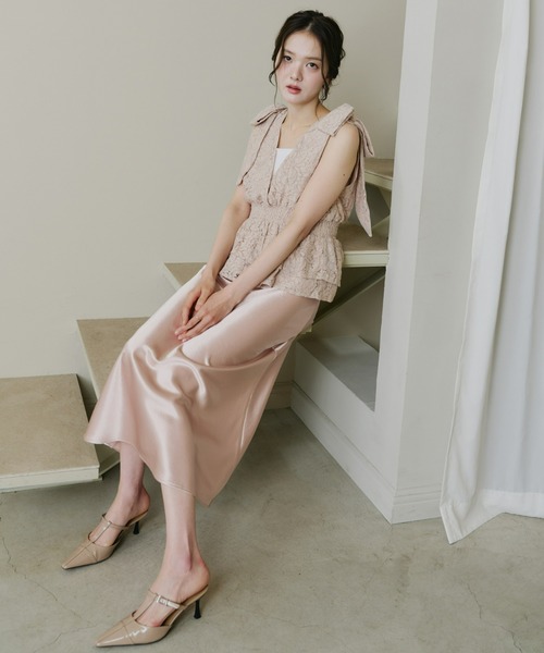 Olu.(オルドット)の「Tストラップミュール(サンダル・レディース・ベージュ/ブラック・35/37/39)」の12枚目の写真