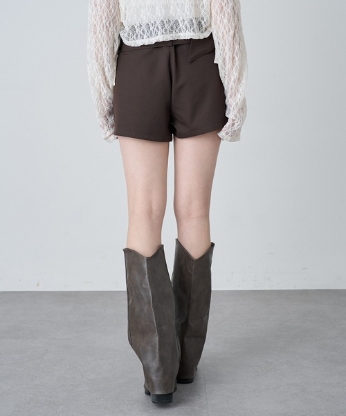 mline（エムライン）の「[mline]ローライズ ベルトショートパンツ（その他パンツ・レディース・チャコールグレー/ブラウン・2/1）」の11枚目の写真
